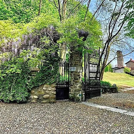 فندق Castello Di Cernusco Lombardone 4*